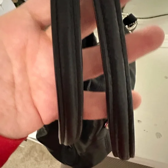 Coach Black Leather Shoulder Bag with Pebbled Texture - Picture 8 of 14